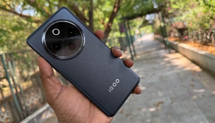 iQOO Z10